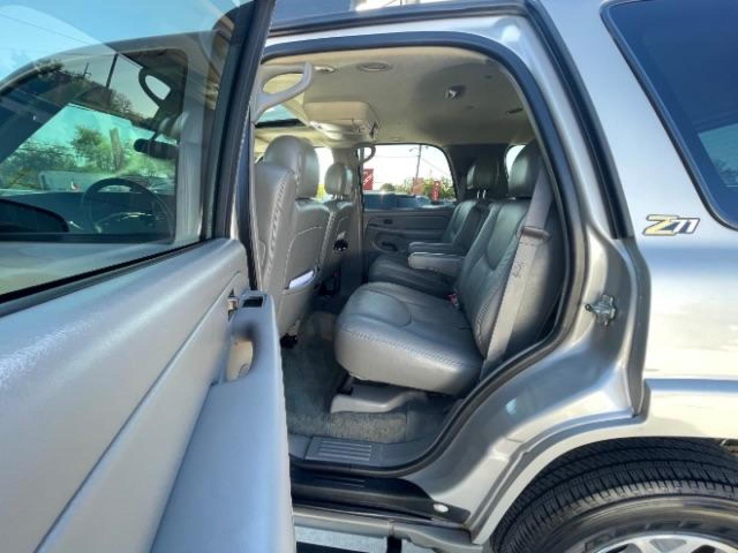 2004 Silver Birch Metallic /Gray/Dark Charcoal Leather Interior Chevrolet Tahoe 4WD (1GNEK13Z24R) with an 5.3L V8 OHV 16V FFV engine, 4-Speed Automatic transmission, located at 900 South McDonald Street, McKinney, TX, 75069, (972) 529-2992, 33.189335, -96.613403 - Photo#10