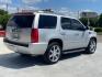 2012 Radiant Silver Metal /Ebony Leather Interi Cadillac Escalade 2WD Luxury (1GYS3BEF4CR) with an 6.2L V8 OHV 16V FFV engine, 6-Speed Automatic transmission, located at 900 South McDonald Street, McKinney, TX, 75069, (972) 529-2992, 33.189335, -96.613403 - Photo#6