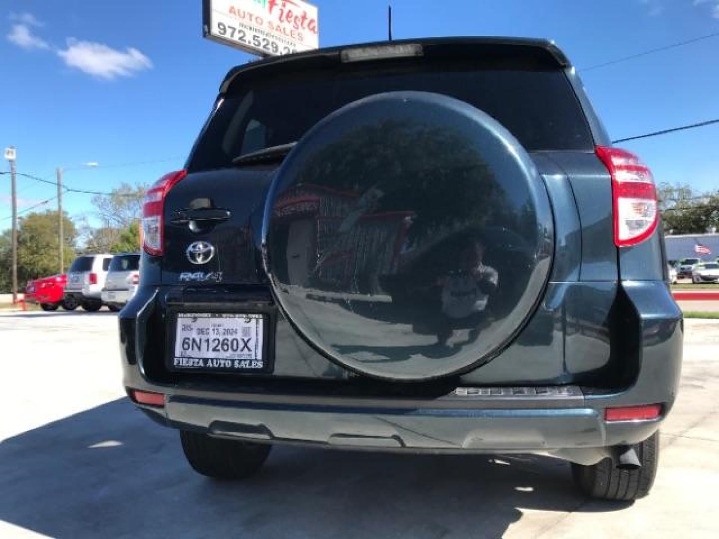 2011 Blue Green /Ash Leather Interior Toyota RAV4 Limited I4 2WD (2T3YF4DV1BW) with an 2.4L L4 DOHC 16V engine, 4-Speed Automatic transmission, located at 900 South McDonald Street, McKinney, TX, 75069, (972) 529-2992, 33.189335, -96.613403 - Photo#6