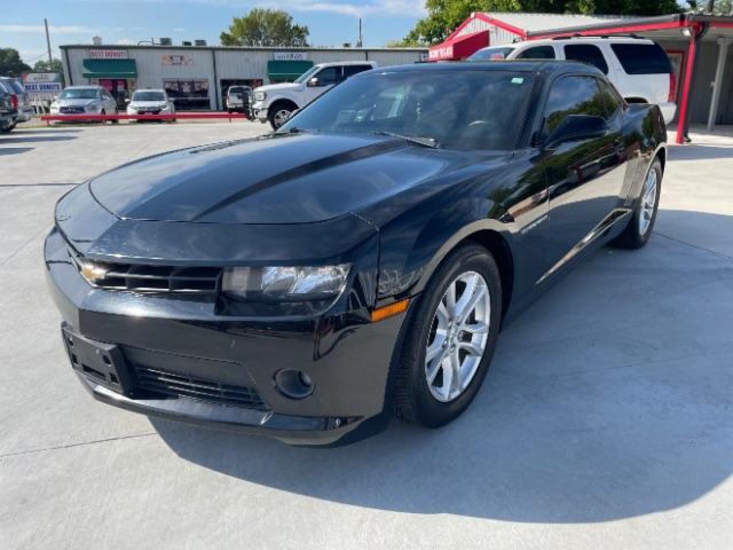 2015 Black /Black Chevrolet Camaro 1LT Coupe (2G1FD1E31F9) with an 3.6L V6 DOHC 24V FFV engine, 6-Speed Automatic transmission, located at 900 South McDonald Street, McKinney, TX, 75069, (972) 529-2992, 33.189335, -96.613403 - Photo#2