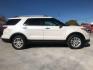 2015 Oxford White Clearco /Medium Light Stone, Ford Explorer XLT FWD (1FM5K7D85FG) with an 3.5L V6 DOHC 24V engine, 6-Speed Automatic transmission, located at 900 South McDonald Street, McKinney, TX, 75069, (972) 529-2992, 33.189335, -96.613403 - Photo#3