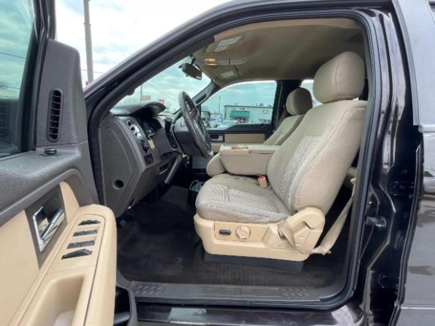 2013 Brown /Tan cloth Ford F-150 XLT SuperCrew 5.5-ft. Bed 2WD (1FTFW1CF1DF) with an 5.0L V8 engine, 6-Speed Automatic transmission, located at 900 South McDonald Street, McKinney, TX, 75069, (972) 529-2992, 33.189335, -96.613403 - Photo#10