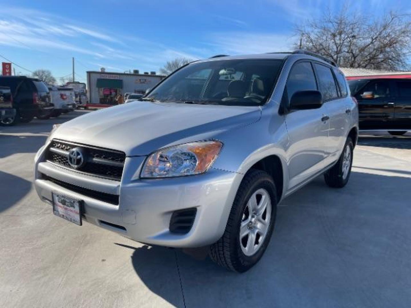 2012 Silver /Gray cloth Toyota Rav4 Base (2T3ZF4DV6CW) with an 2.5L engine, Automatic transmission, located at 900 South McDonald Street, McKinney, TX, 75069, (972) 529-2992, 33.189335, -96.613403 - Photo#3