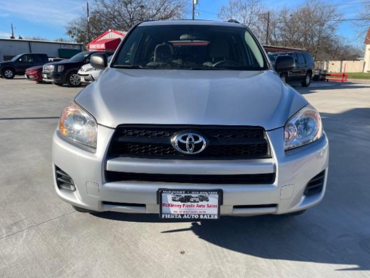 2012 Silver /Gray cloth Toyota Rav4 Base (2T3ZF4DV6CW) with an 2.5L engine, Automatic transmission, located at 900 South McDonald Street, McKinney, TX, 75069, (972) 529-2992, 33.189335, -96.613403 - Photo#4