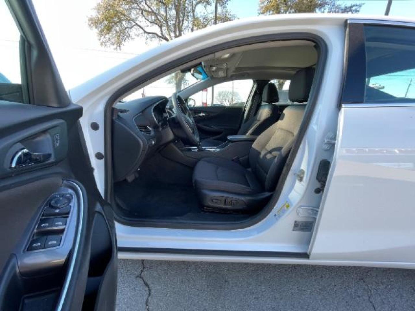 2022 Summit White /Jet Black Chevrolet Malibu LT (1G1ZD5STXNF) with an 1.5L L4 DOHC 16V engine, 6-Speed Automatic transmission, located at 900 South McDonald Street, McKinney, TX, 75069, (972) 529-2992, 33.189335, -96.613403 - Photo#14